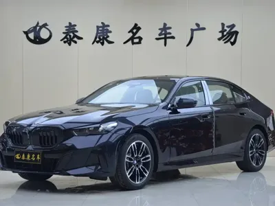 BMW 5 Series · 2026 год