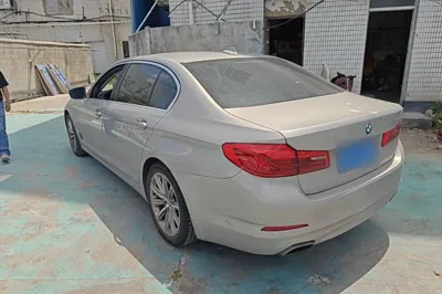 BMW 5 Series 2018, 113200 км, за 23295 USD