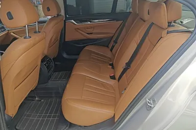 BMW 5 Series 2018, 113200 км, за 23295 USD - фото 20