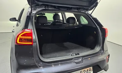 Kia Niro 2020, 89611 км, за 12143.89 USD - фото 19