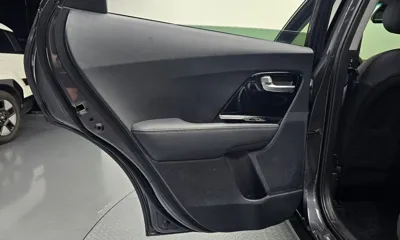 Kia Niro 2020, 89611 км, за 12143.89 USD - фото 25