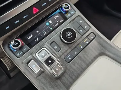 Hyundai Palisade 2023, 28082 км, за 23400.33 USD - фото 8