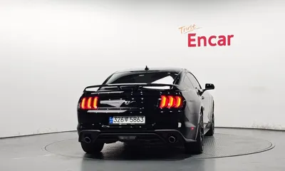 Ford Mustang 2023, 19722 км, за 23727.48 USD