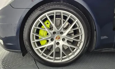 Porsche Panamera 2018, 115557 км, за 43681.01 USD