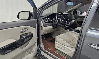 Kia Canival 2015, 196953 км, за 5120.58 USD - фото 10