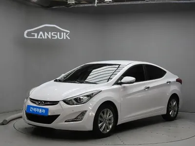 Hyundai Avante 2016, 96620 км, за 4423.63 USD