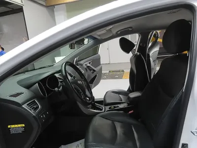 Hyundai Avante 2016, 96620 км, за 4420.46 USD - фото 12