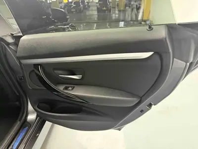 BMW 3 Series GT 2021, 64200 км, за 16216.75 USD - фото 20