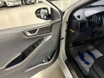 Hyundai Ioniq 2018, 316262 км, за 4522.78 USD - фото 11