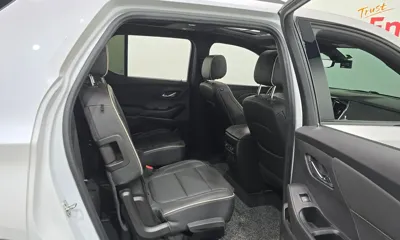 ChevroletGMDaewoo Traverse 2022, 40742 км, за 19495.54 USD - фото 11