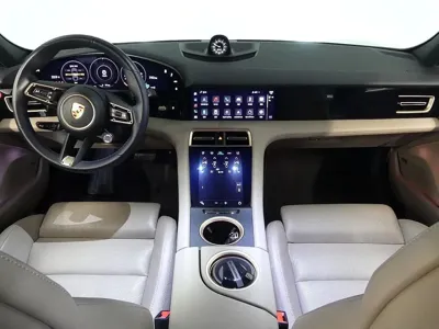 Porsche Taycan 2024, 25600 км, за 84022.58 USD
