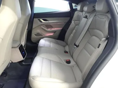 Porsche Taycan 2024, 25600 км, за 84022.58 USD - фото 7
