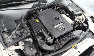 Mercedes-Benz C-Class 2018, 53074 км, за 10906.94 USD - фото 6
