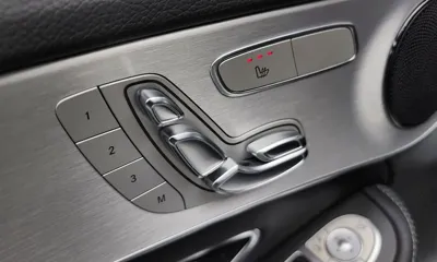 Mercedes-Benz C-Class 2018, 53074 км, за 10906.94 USD - фото 30