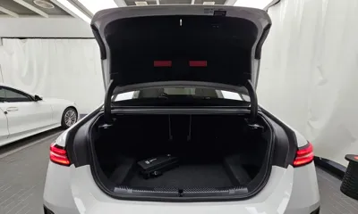 BMW 5-Series 2025, 22105 км, за 40370.22 USD - фото 20