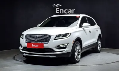 Lincoln MKC · 2019 год