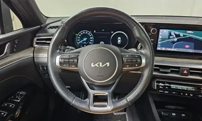 Kia K5 2022, 29348 км, за 16345.02 USD - фото 13