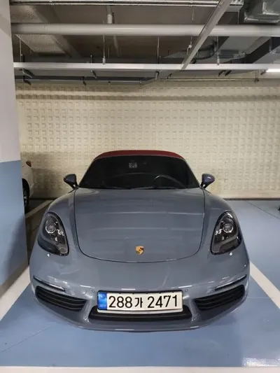 Porsche 718 2017, 43249 км, за 32308.38 USD