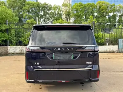 Voyah Dreamer 2023, 40000 км, за 28810.36 USD