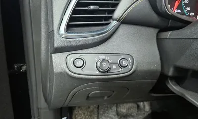 ChevroletGMDaewoo Trax 2019, 43668 км, за 6808.57 USD - фото 18