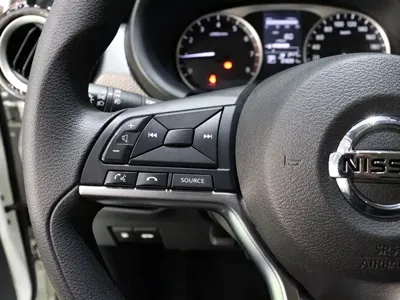 Nissan Kicks 2020, 23000 км, за 6167.97 USD - фото 14