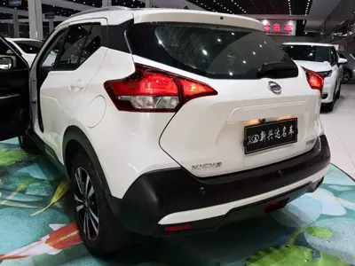 Nissan Kicks 2020, 23000 км, за 6167.97 USD - фото 18