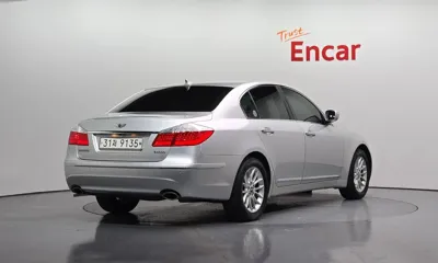 Hyundai Genesis 2010, 77134 км, за 3415.66 USD
