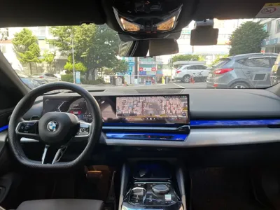 BMW 5-Series 2025, 758 км, за 41693.83 USD