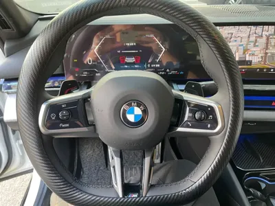 BMW 5-Series 2025, 758 км, за 41693.83 USD - фото 8