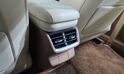 Hyundai Grandeur 2023, 133892 км, за 19869.72 USD - фото 30