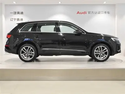 Audi Q7 2024, 11200 км, за 67847.55 USD