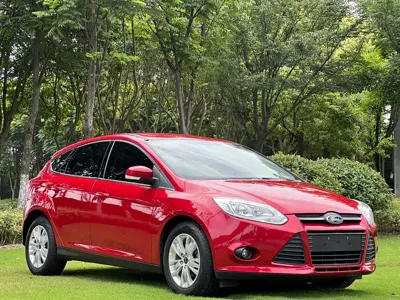 Ford Focus 2014, 57000 км, за 2475.35 USD