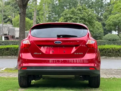 Ford Focus 2014, 57000 км, за 2475.35 USD - фото 8