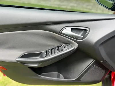 Ford Focus 2014, 57000 км, за 2475.35 USD - фото 16