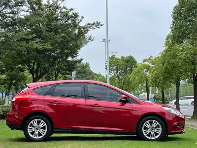 Ford Focus 2014, 57000 км, за 2475.35 USD - фото 21