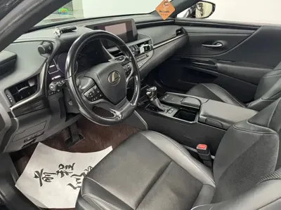 Lexus ES 2021, 40000 км, за 17869.41 USD - фото 6