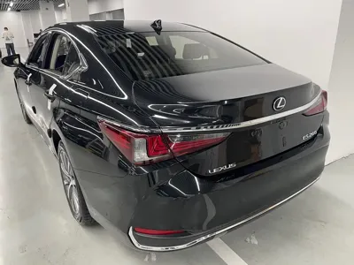 Lexus ES 2021, 40000 км, за 17869.41 USD - фото 12