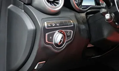 Mercedes-Benz C-Class 2017, 92105 км, за 26587.78 USD - фото 16