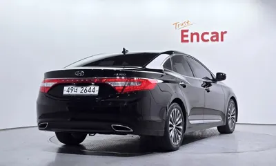 Hyundai Grandeur 2014, 119199 км, за 4098.36 USD
