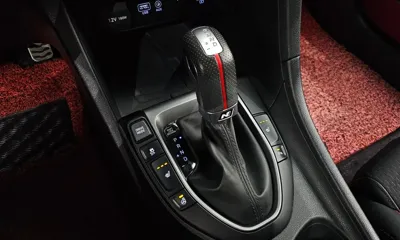 Hyundai Veloster 2018, 74514 км, за 6449.51 USD - фото 9