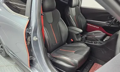 Hyundai Veloster 2018, 74514 км, за 6449.51 USD - фото 11