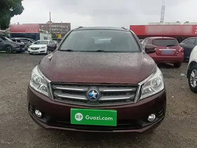 Venucia T70