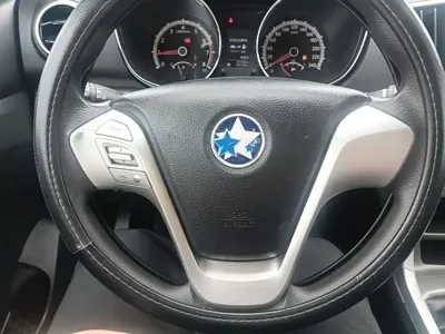 Venucia T70