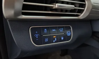 Hyundai Nexo 2024, 85564 км, за 15426.02 USD - фото 36