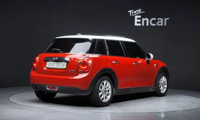 MINI Cooper 2016, 58031 км, за 7687.3 USD