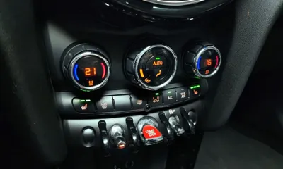 MINI Cooper 2016, 58031 км, за 7687.3 USD - фото 15