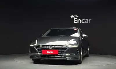 Hyundai Sonata 2021, 71416 км, за 9518.18 USD