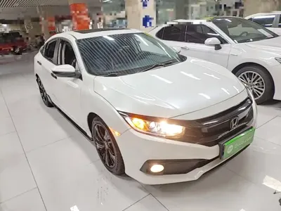 Honda Civic 2019, 64800 км, за 7989.84 USD