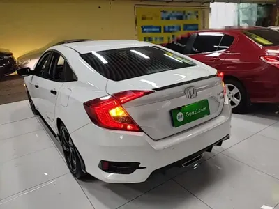 Honda Civic 2019, 64800 км, за 7989.84 USD