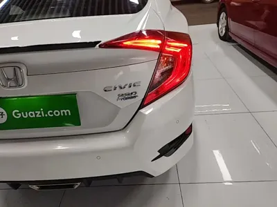 Honda Civic 2019, 64800 км, за 7989.84 USD - фото 8